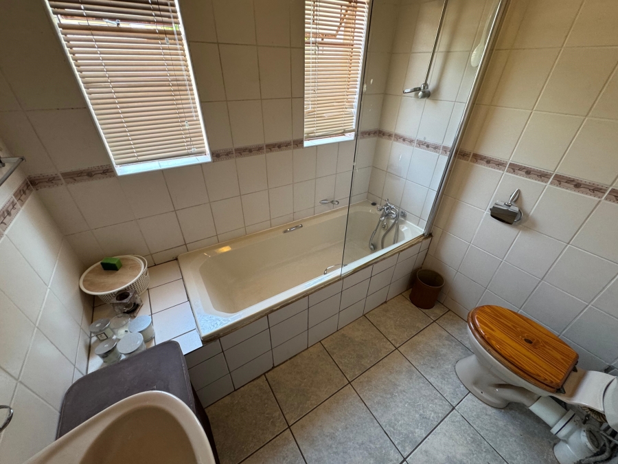 To Let 3 Bedroom Property for Rent in Bankenveld Estate Mpumalanga