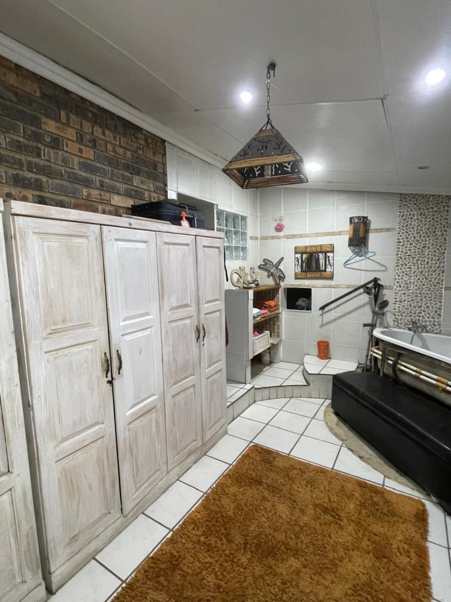 3 Bedroom Property for Sale in Model Park Mpumalanga