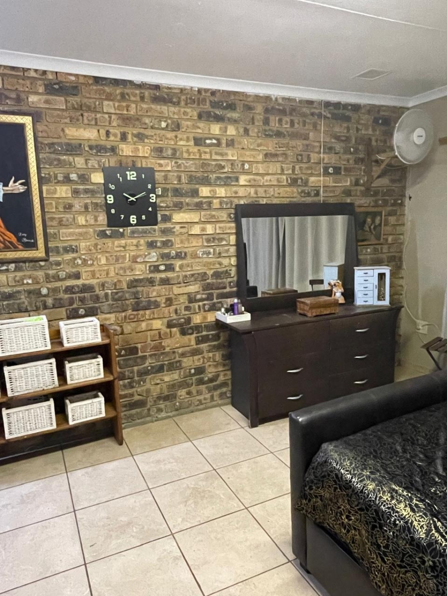 3 Bedroom Property for Sale in Model Park Mpumalanga