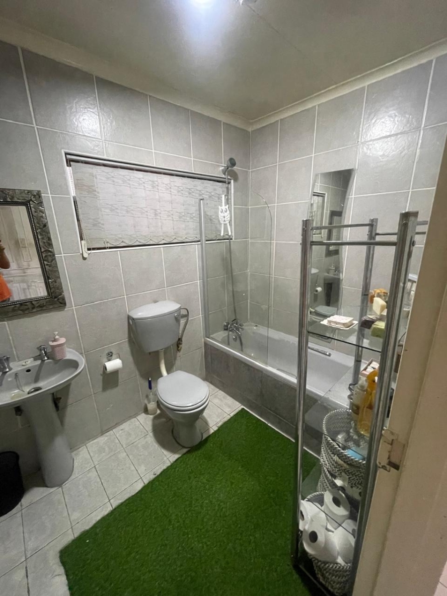 3 Bedroom Property for Sale in Model Park Mpumalanga