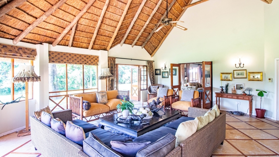 6 Bedroom Property for Sale in White River Estates Mpumalanga