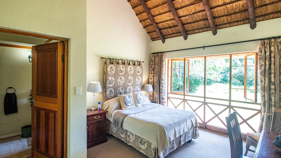 6 Bedroom Property for Sale in White River Estates Mpumalanga