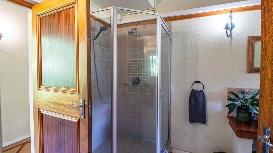 6 Bedroom Property for Sale in White River Estates Mpumalanga