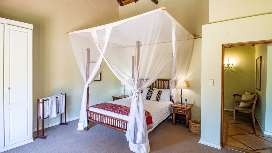 6 Bedroom Property for Sale in White River Estates Mpumalanga