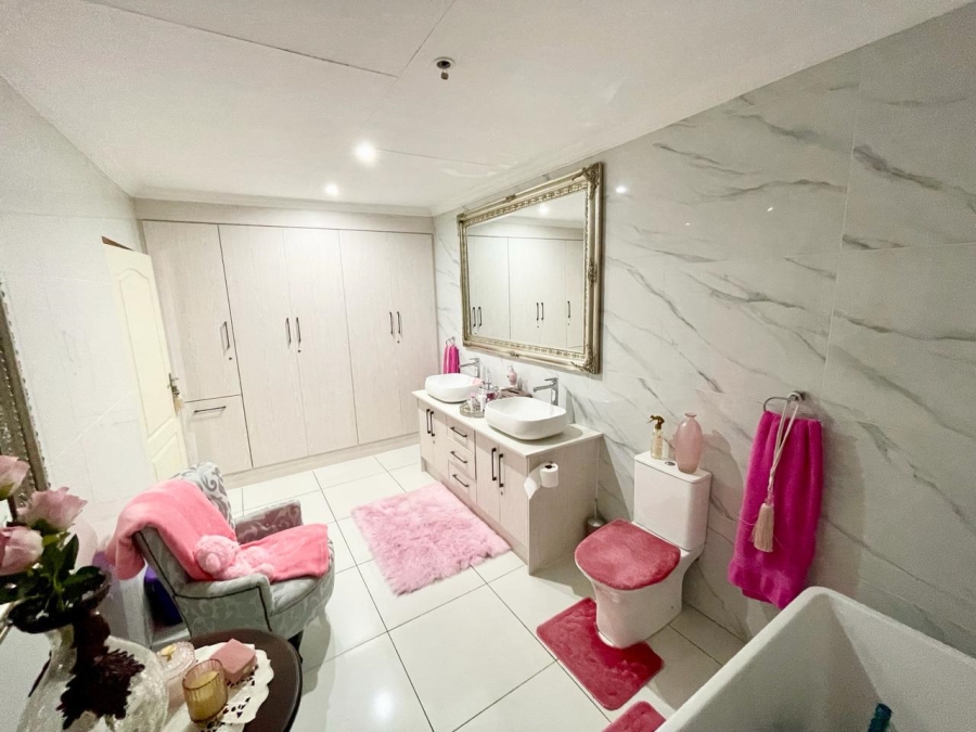 3 Bedroom Property for Sale in Noordrand Mpumalanga