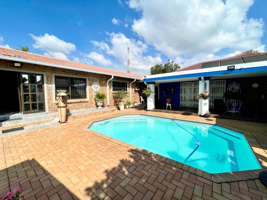 3 Bedroom Property for Sale in Noordrand Mpumalanga