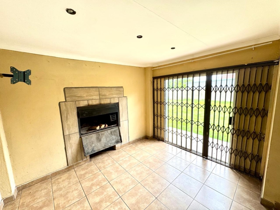3 Bedroom Property for Sale in Noordrand Mpumalanga