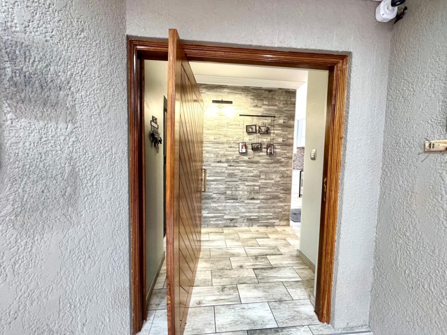 4 Bedroom Property for Sale in Secunda Mpumalanga