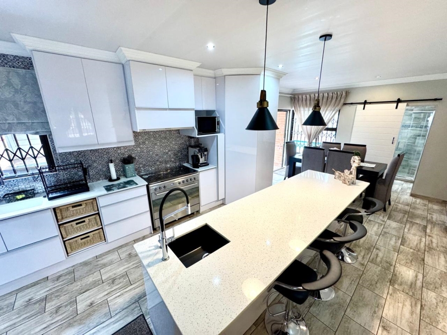 4 Bedroom Property for Sale in Secunda Mpumalanga