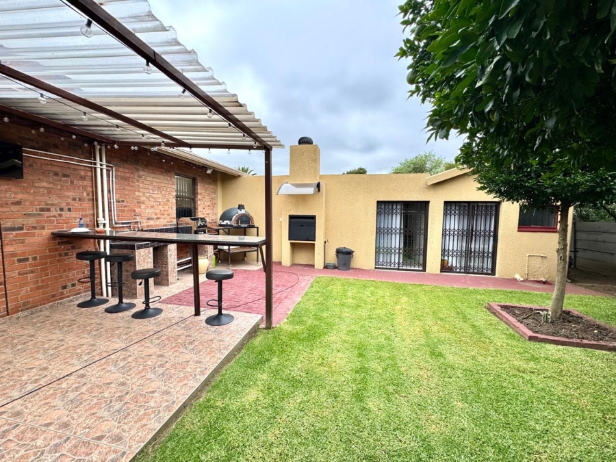 4 Bedroom Property for Sale in Secunda Mpumalanga