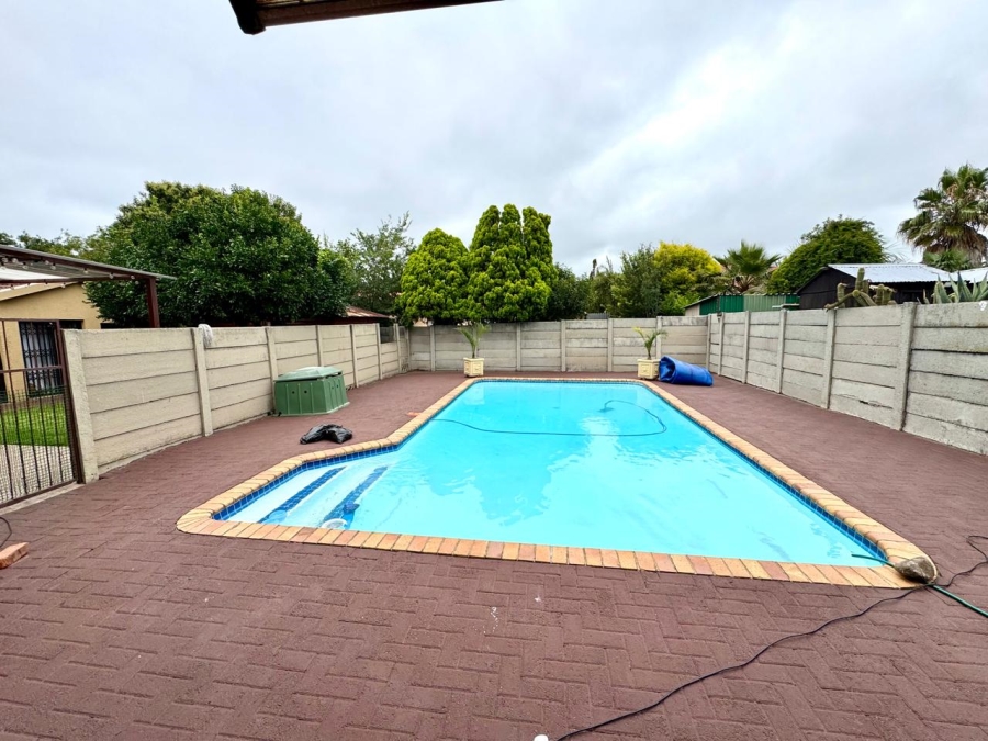 4 Bedroom Property for Sale in Secunda Mpumalanga