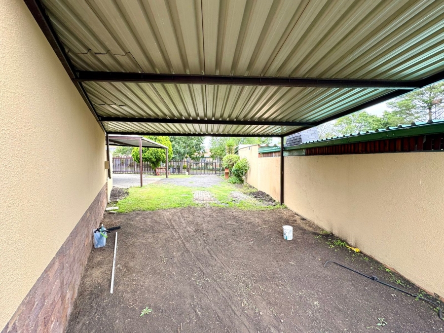 4 Bedroom Property for Sale in Sunset Park Mpumalanga