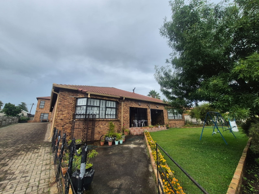 7 Bedroom Property for Sale in Evander Mpumalanga