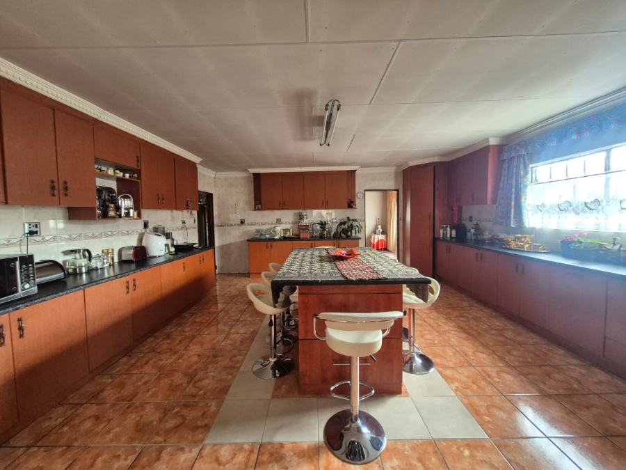 7 Bedroom Property for Sale in Evander Mpumalanga