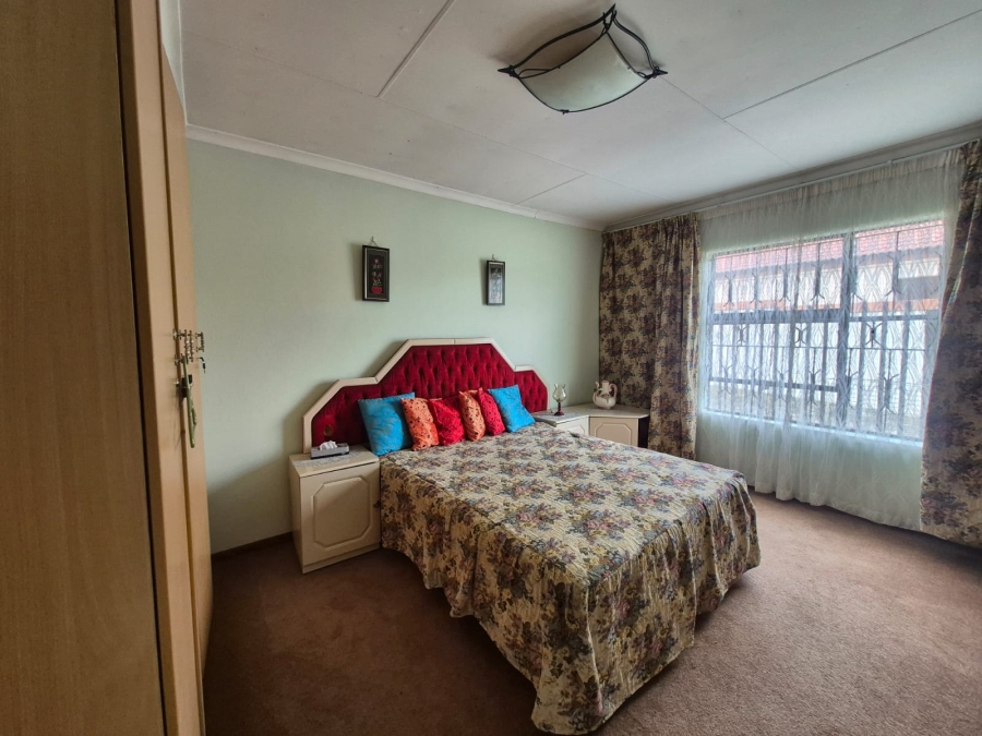 7 Bedroom Property for Sale in Evander Mpumalanga