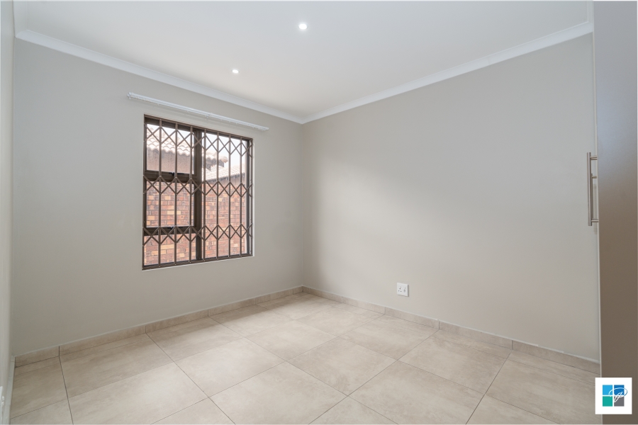 2 Bedroom Property for Sale in Suidheuwel Mpumalanga