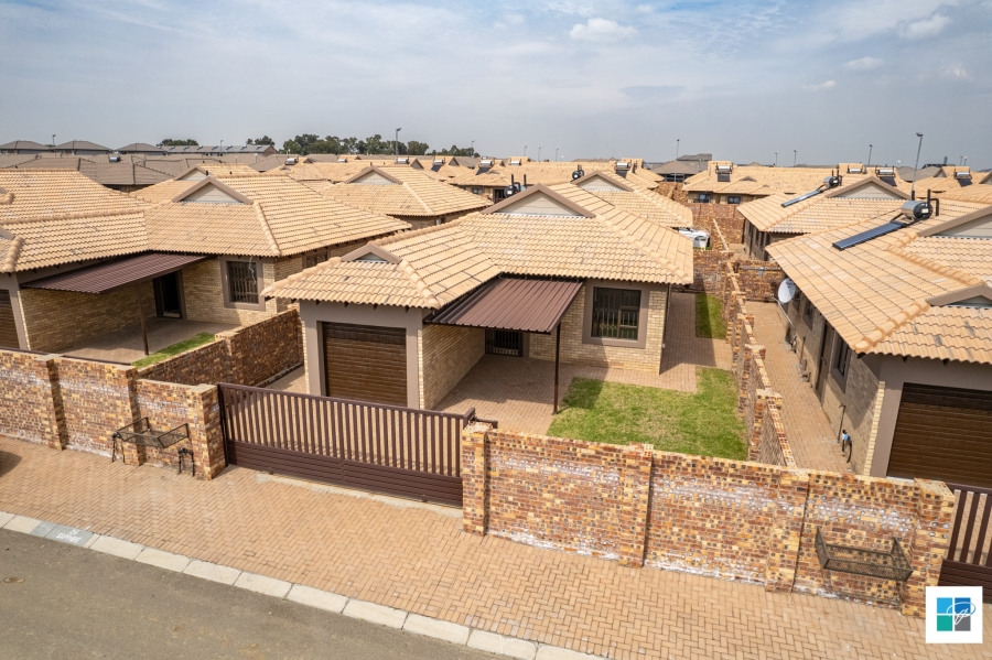 2 Bedroom Property for Sale in Suidheuwel Mpumalanga