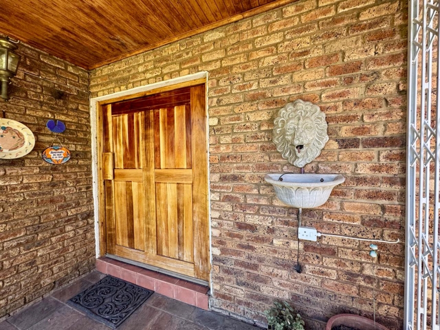 6 Bedroom Property for Sale in Kinross Mpumalanga