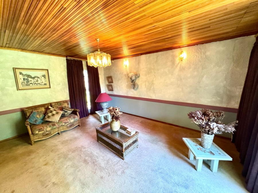 6 Bedroom Property for Sale in Kinross Mpumalanga