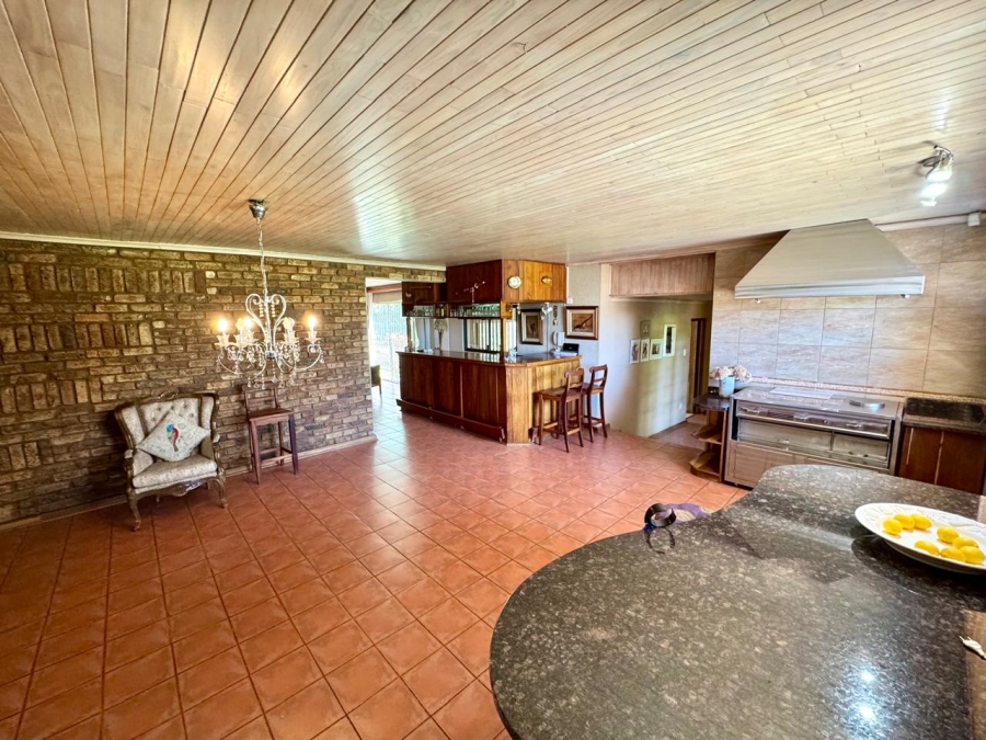 6 Bedroom Property for Sale in Kinross Mpumalanga