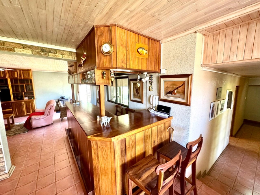 6 Bedroom Property for Sale in Kinross Mpumalanga