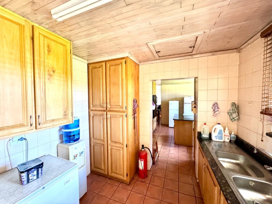 6 Bedroom Property for Sale in Kinross Mpumalanga