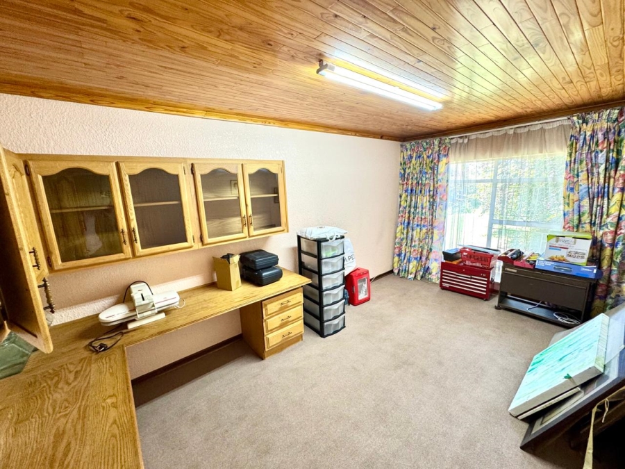 6 Bedroom Property for Sale in Kinross Mpumalanga