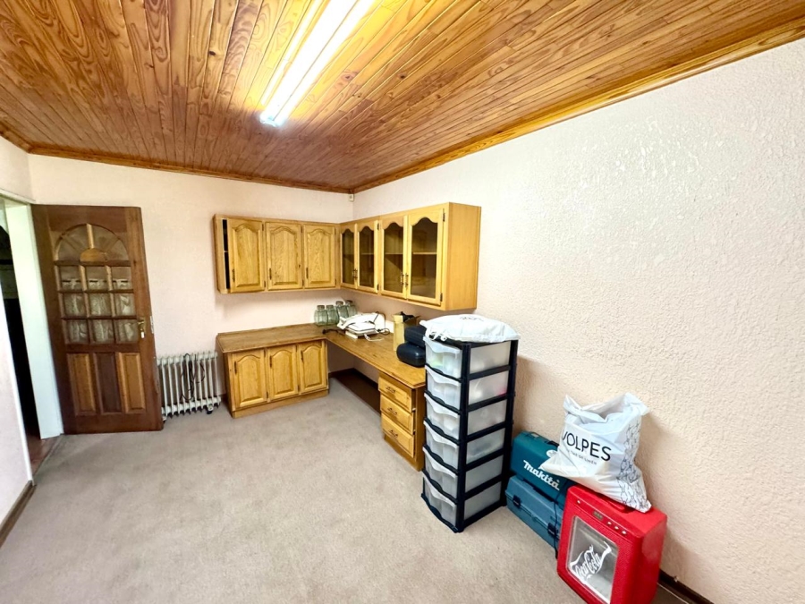 6 Bedroom Property for Sale in Kinross Mpumalanga