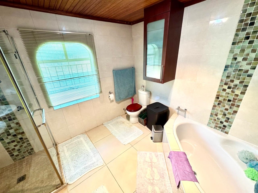 6 Bedroom Property for Sale in Kinross Mpumalanga