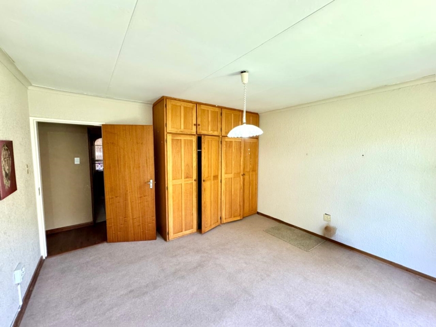 6 Bedroom Property for Sale in Kinross Mpumalanga