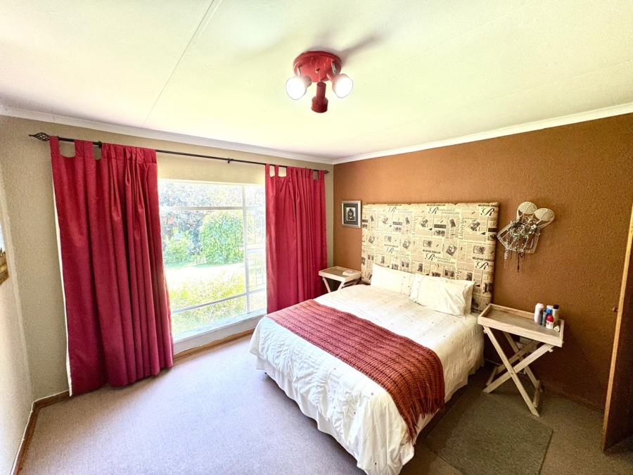 6 Bedroom Property for Sale in Kinross Mpumalanga