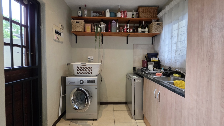 2 Bedroom Property for Sale in Riverside Park Mpumalanga