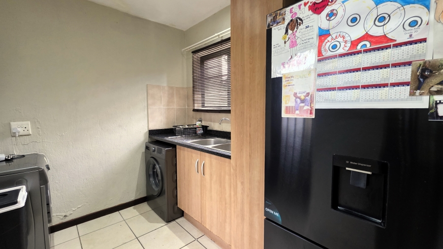 2 Bedroom Property for Sale in Riverside Park Mpumalanga