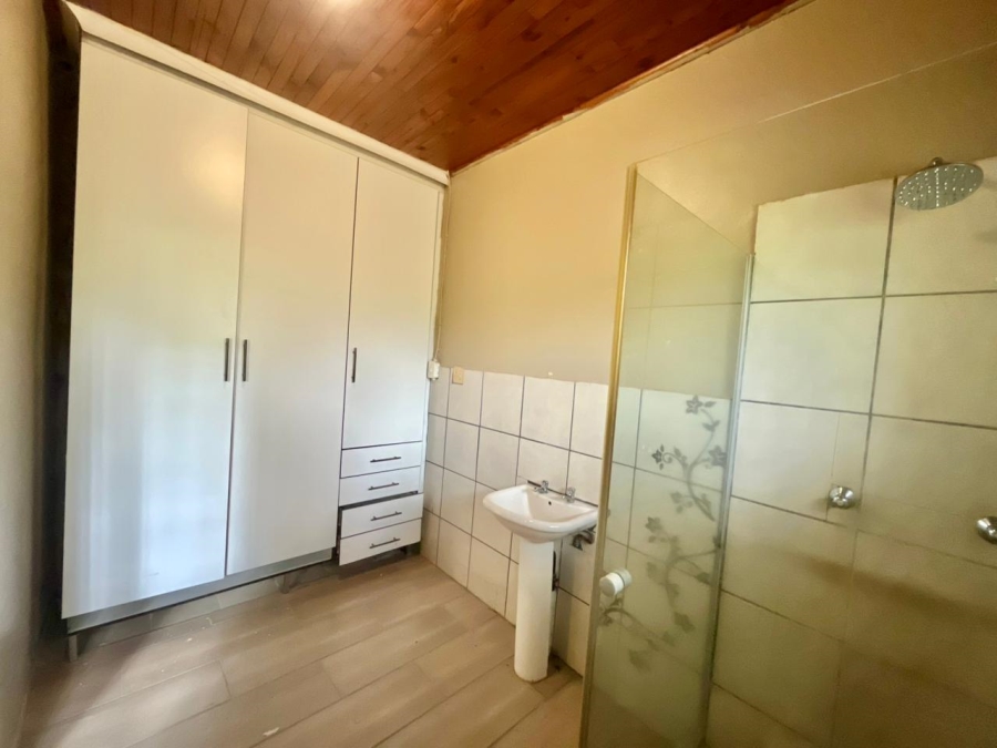 To Let 1 Bedroom Property for Rent in White River Mpumalanga
