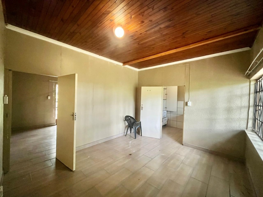 To Let 1 Bedroom Property for Rent in White River Mpumalanga