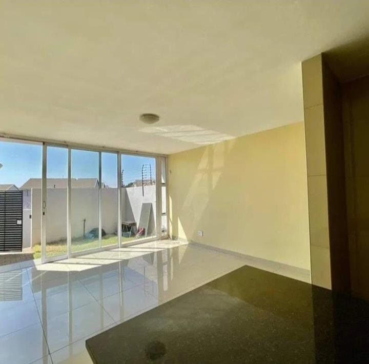 3 Bedroom Property for Sale in Die Heuwel Ext 2 Mpumalanga