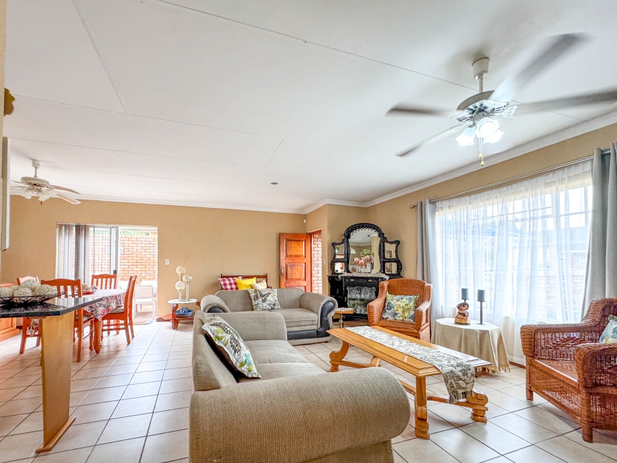 3 Bedroom Property for Sale in Nelspruit Ext 14 Mpumalanga