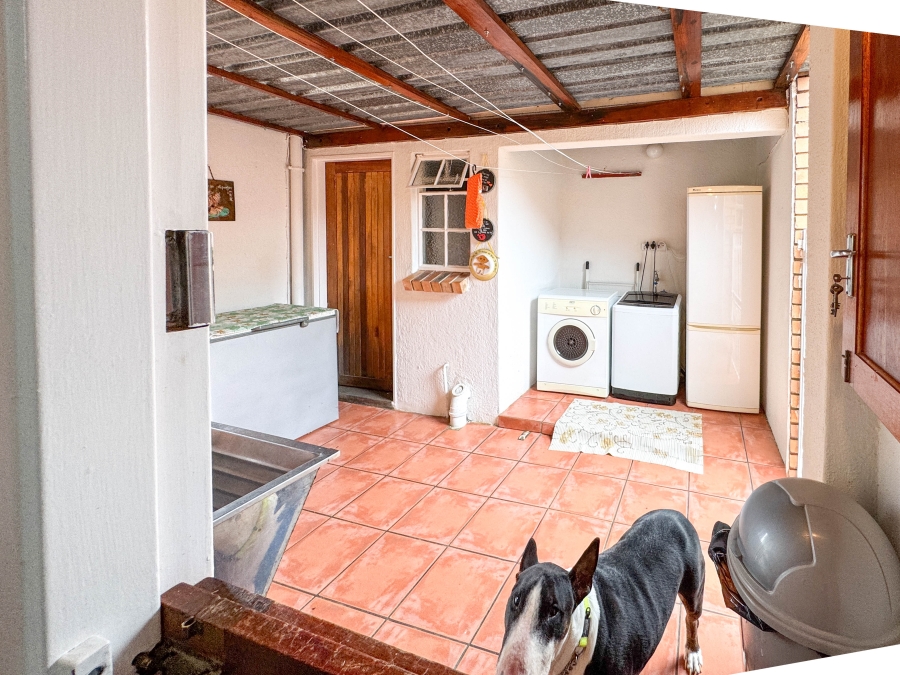 3 Bedroom Property for Sale in Nelspruit Ext 14 Mpumalanga