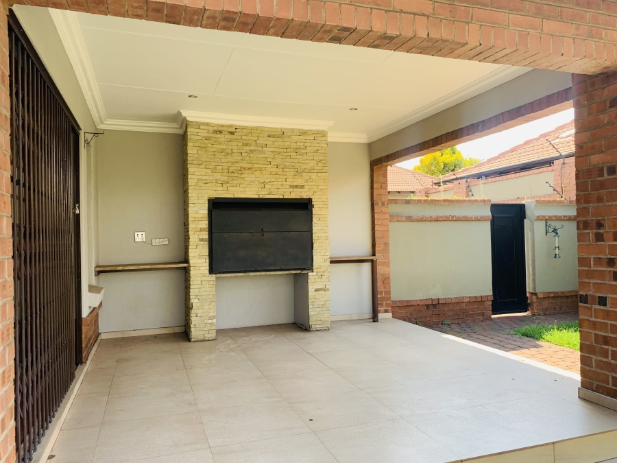 3 Bedroom Property for Sale in Aerorand Mpumalanga
