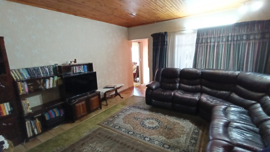 4 Bedroom Property for Sale in Die Heuwel Ext 1 Mpumalanga