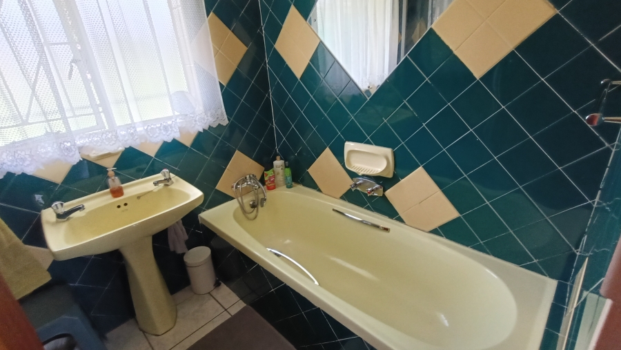 4 Bedroom Property for Sale in Die Heuwel Ext 1 Mpumalanga