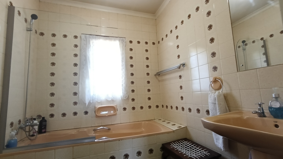 4 Bedroom Property for Sale in Die Heuwel Ext 1 Mpumalanga