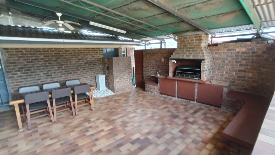 4 Bedroom Property for Sale in Die Heuwel Ext 1 Mpumalanga