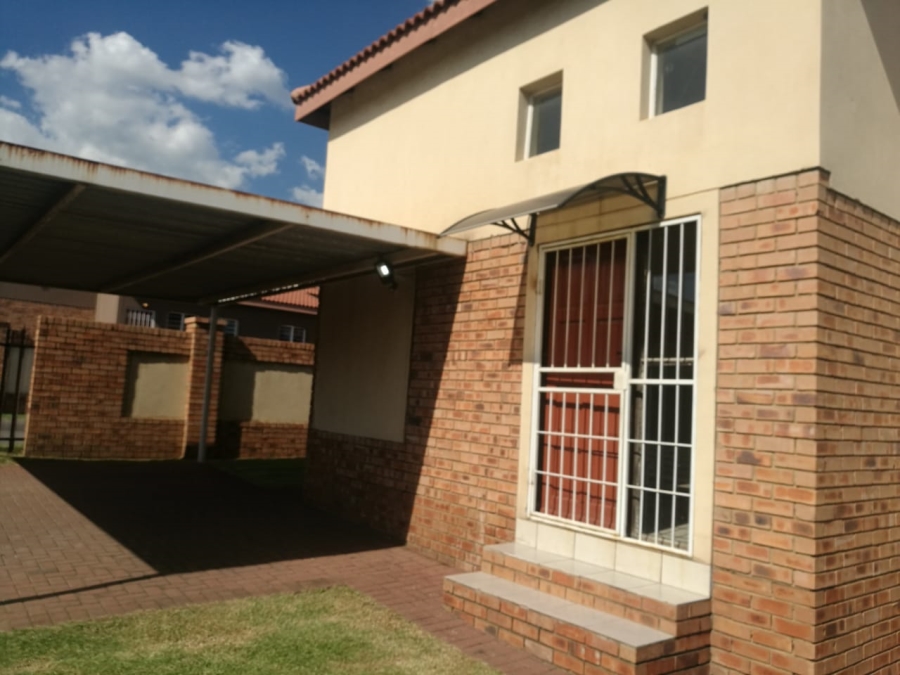 To Let 2 Bedroom Property for Rent in Reyno Ridge Mpumalanga