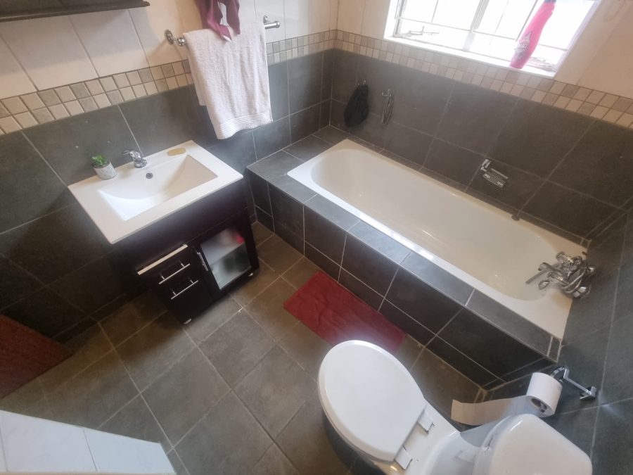To Let 2 Bedroom Property for Rent in Secunda Mpumalanga