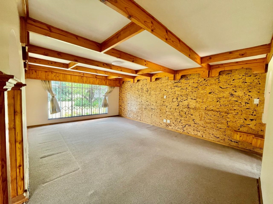 4 Bedroom Property for Sale in Secunda Mpumalanga