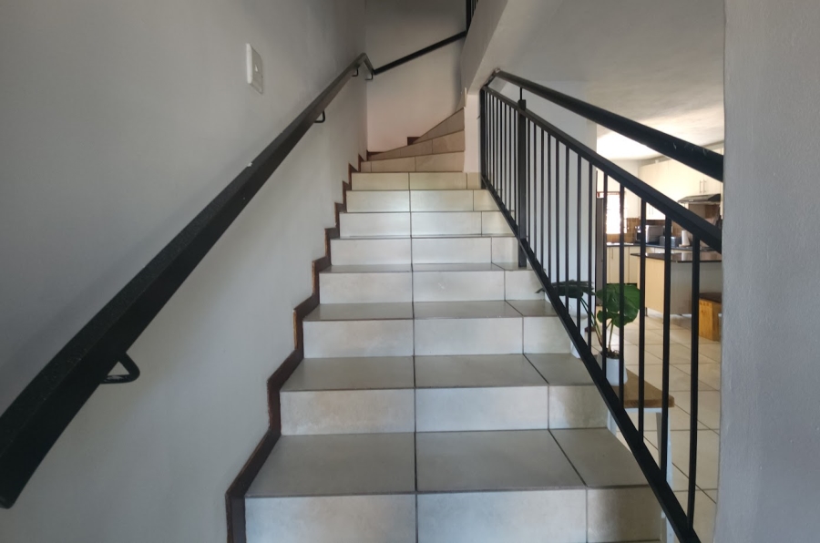 3 Bedroom Property for Sale in Sonheuwel Mpumalanga