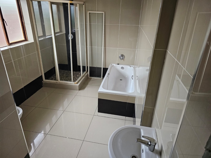 3 Bedroom Property for Sale in Sonheuwel Mpumalanga