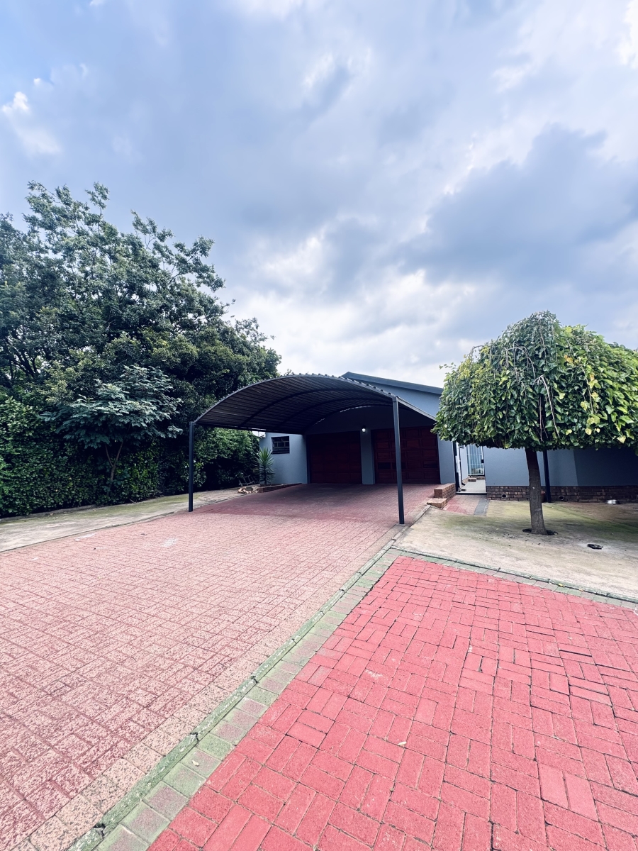 4 Bedroom Property for Sale in Ben Fleur Mpumalanga