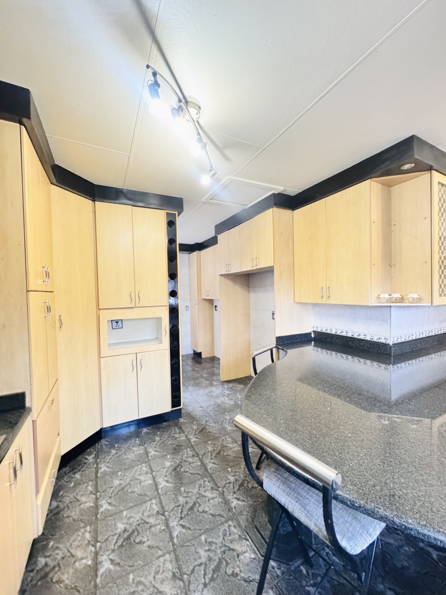 4 Bedroom Property for Sale in Ben Fleur Mpumalanga